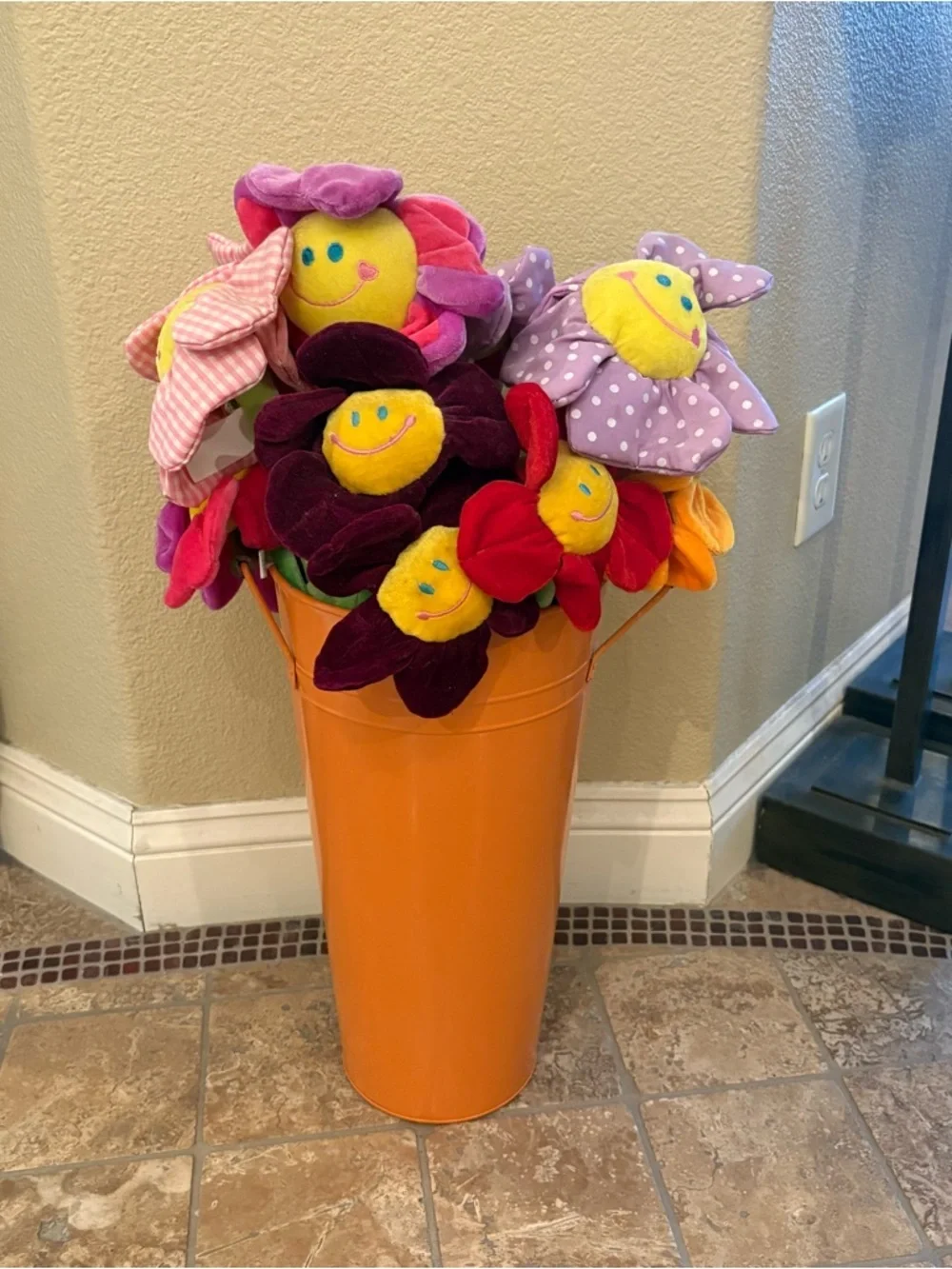 18 Plush Multicolor Smiley Flower Bouquet Home Decor Accent